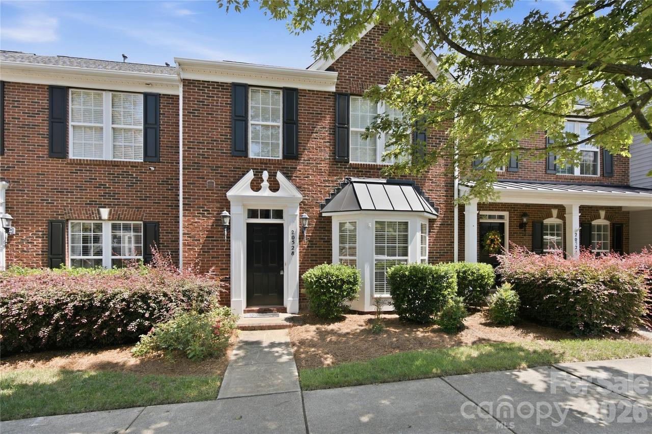20528 Harbor View Dr., Cornelius, NC 28031