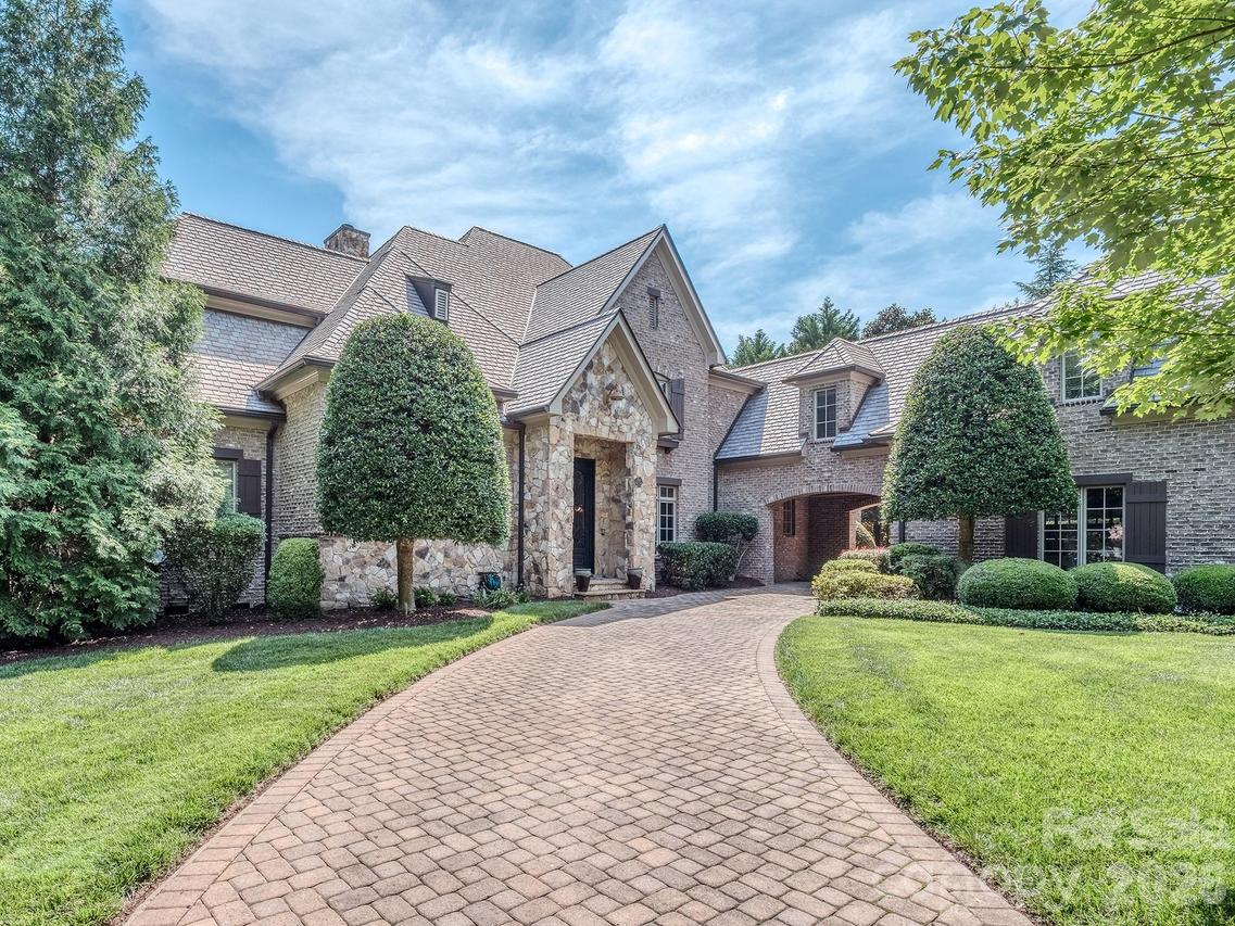 405 Eagle Bend Dr., Waxhaw, NC 28173