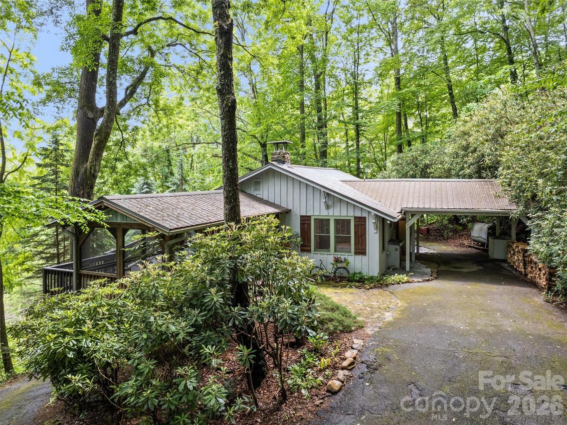 104 The High Rd., Waynesville, NC 28786