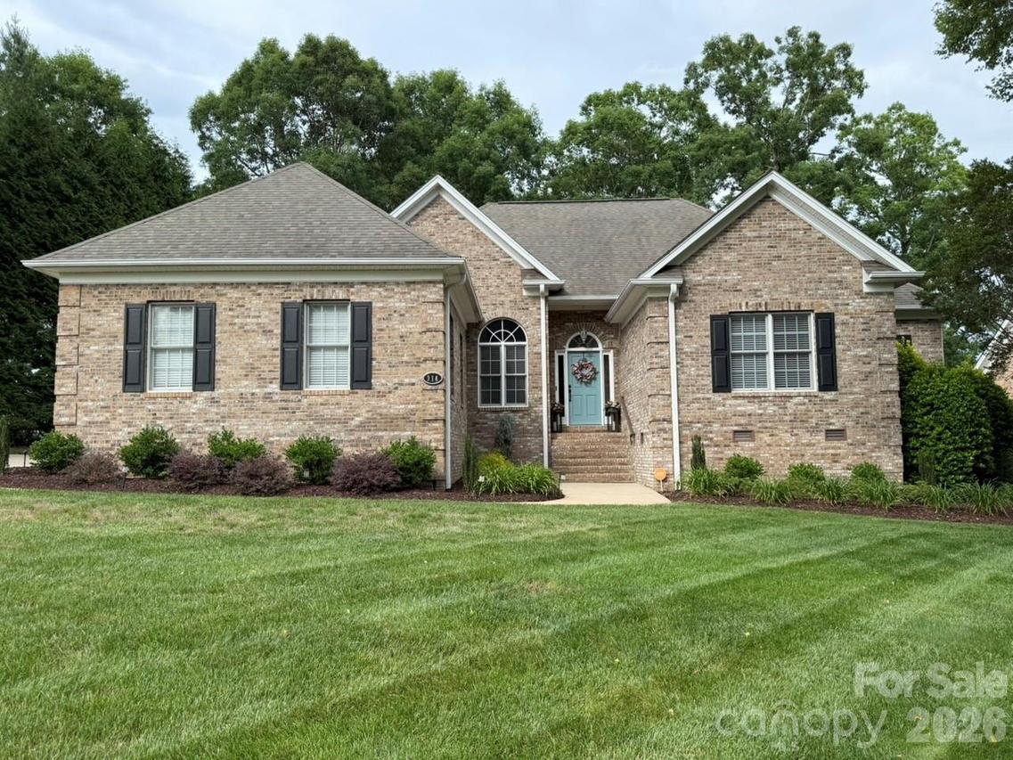 914 Players Ridge Rd., Hickory, NC 28601