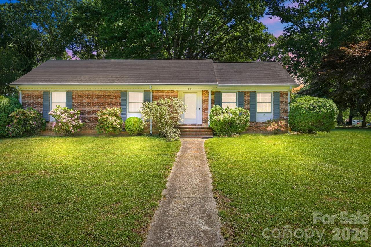 401 White Oaks Dr., Salisbury, NC 28147