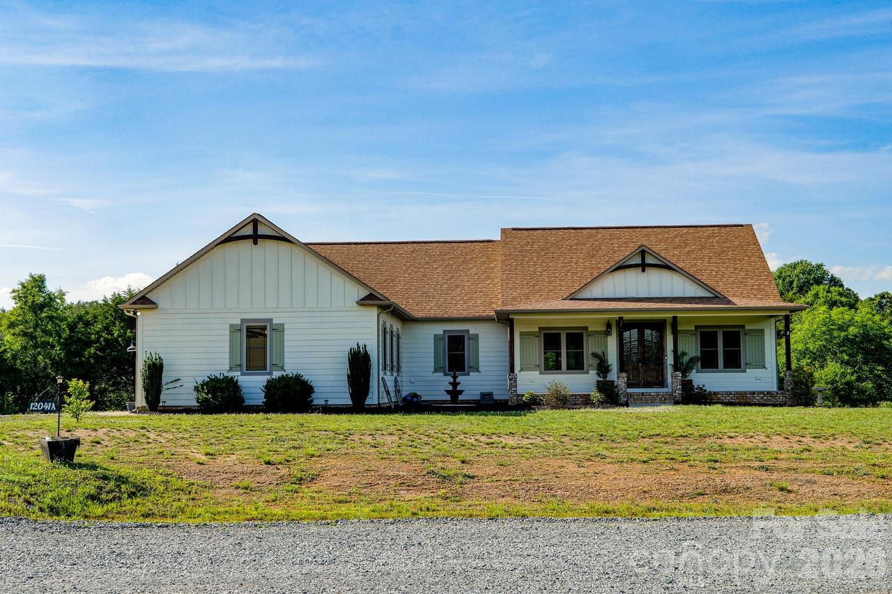 12041 Hazard Rd., Oakboro, NC 28129