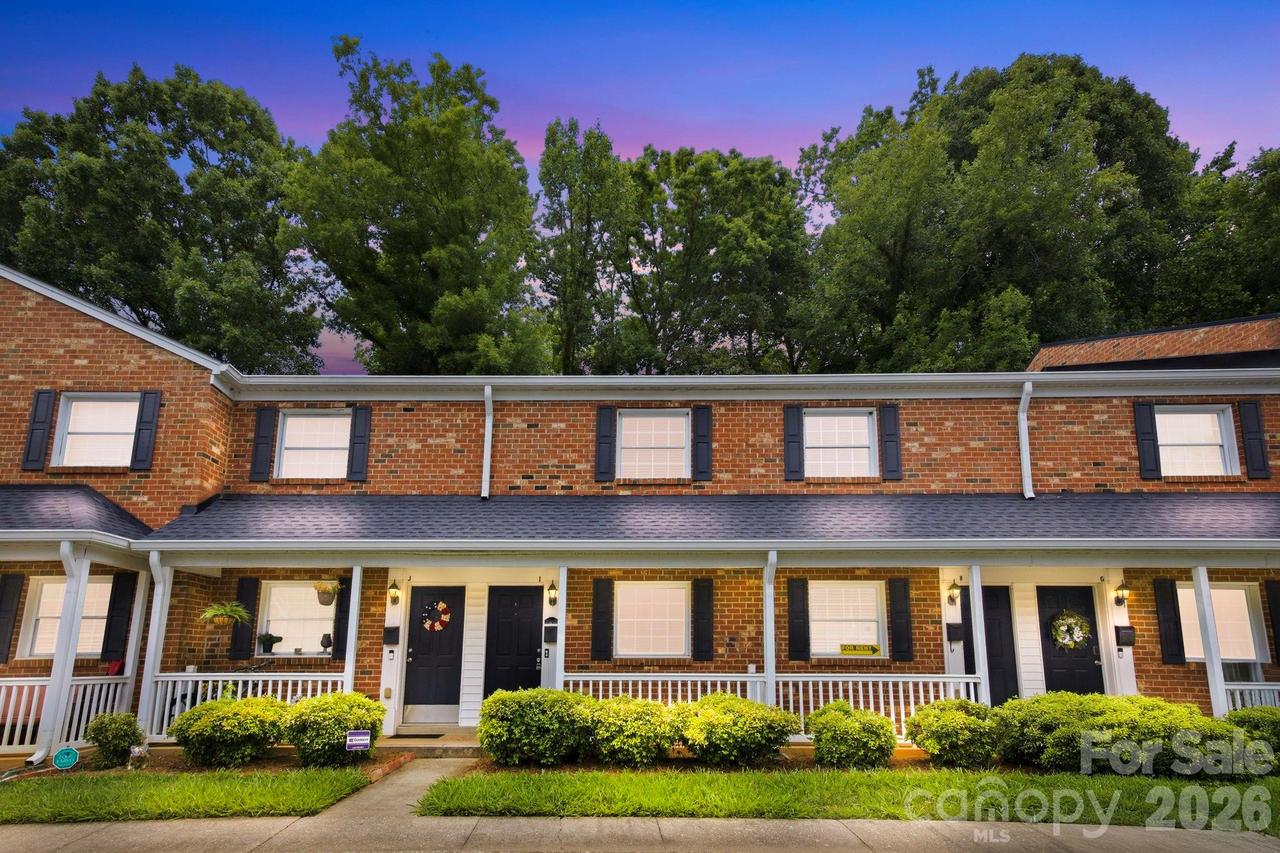 1215 Green Oaks Ln. #I, Charlotte, NC 28205