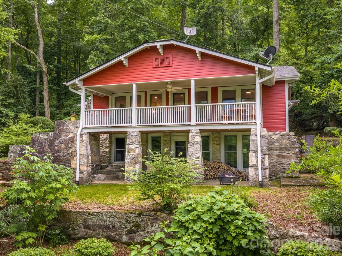 206 Chestnut Hill Rd., Gerton, NC 28735
