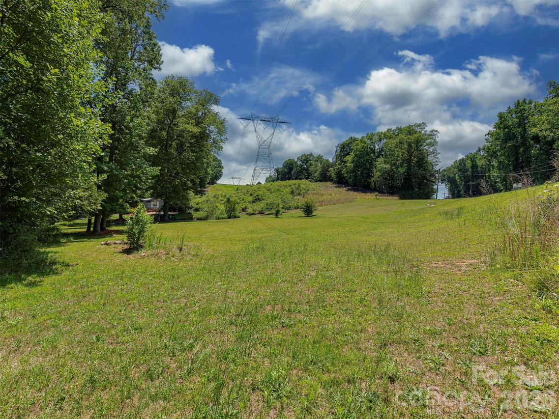 3901 Hickory Hwy., Statesville, NC 28677