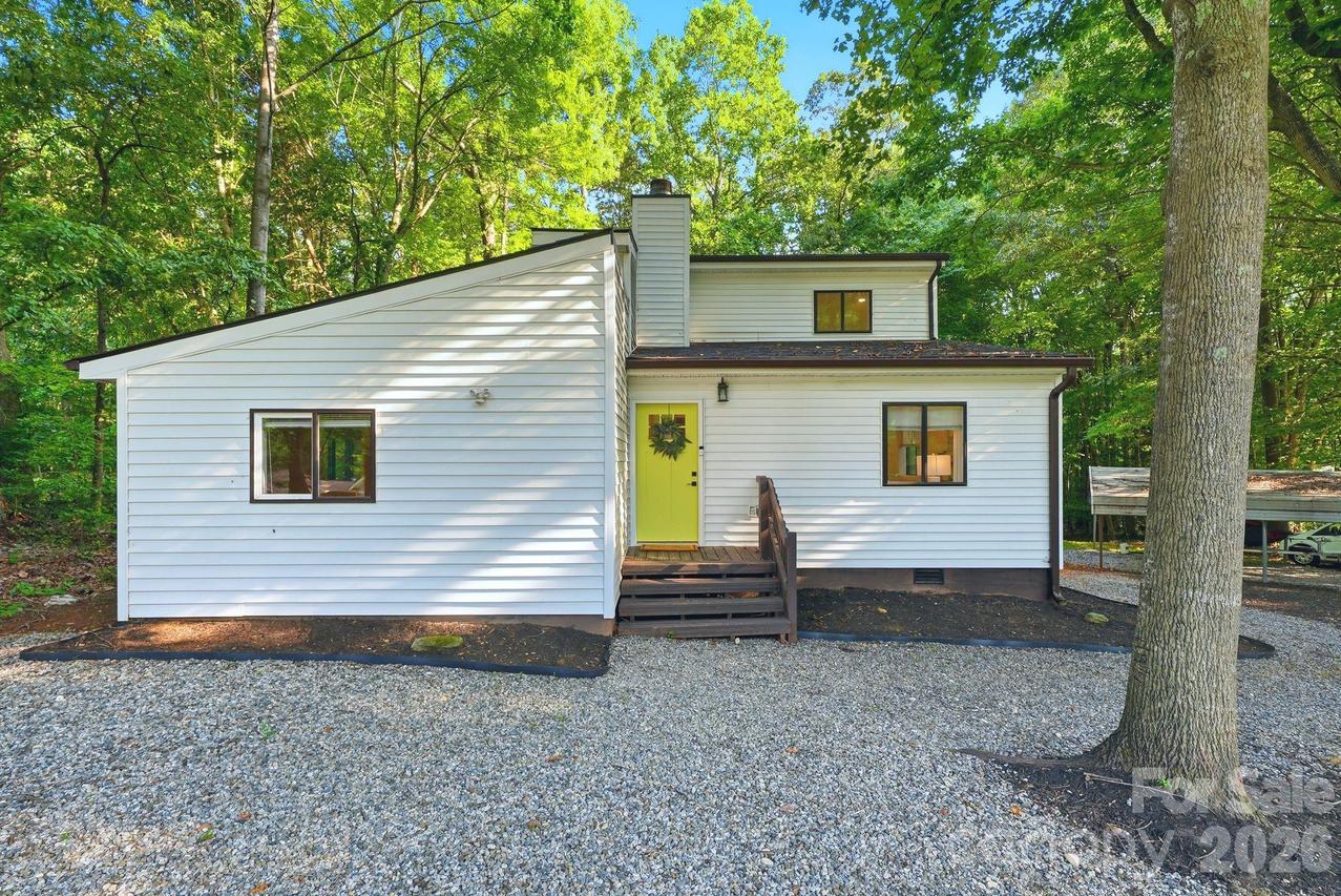 127 Rustic Way Ln., Mooresville, NC 28117