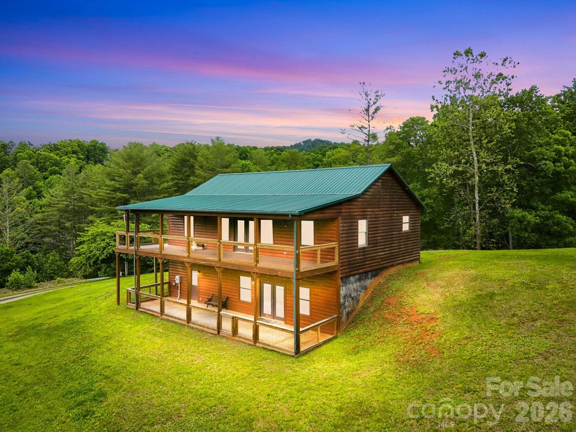 168 Barefoot Cove, Burnsville, NC 28714