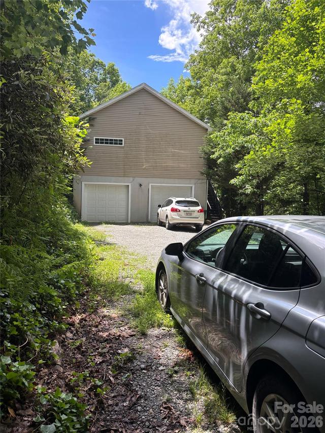 319 Glenn Bridge Rd., Arden, NC 28704