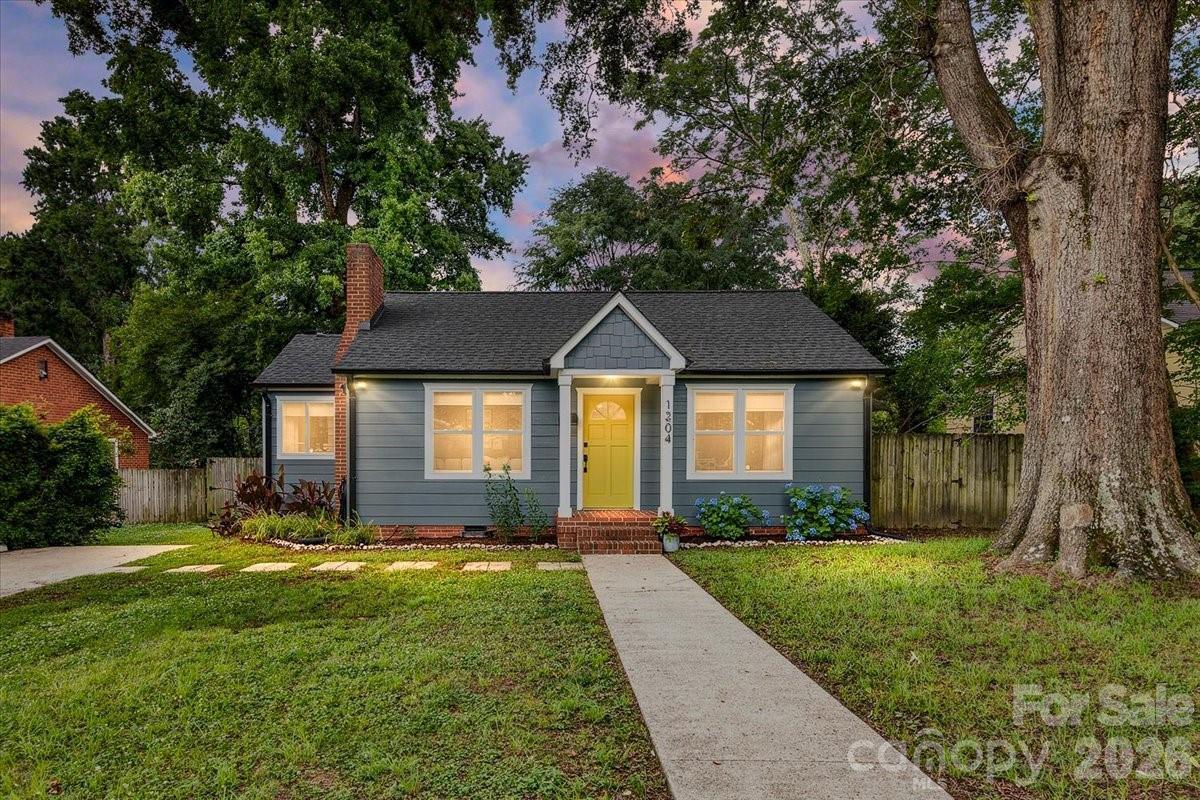 1204 Meadow Ln., Charlotte, NC 28205