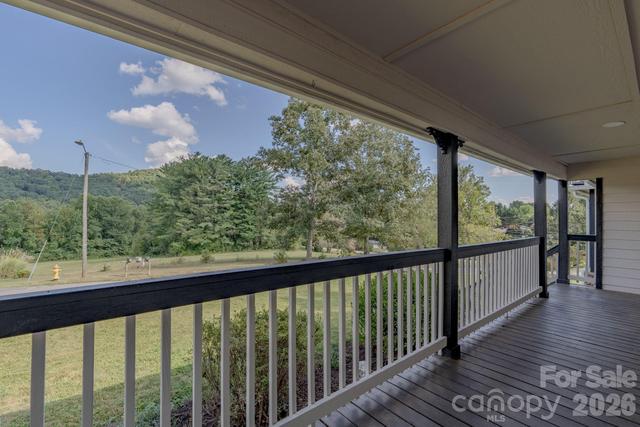 New Homes For Sale This Week That Attend Haw Creek Elementary: September 4th to September 10th