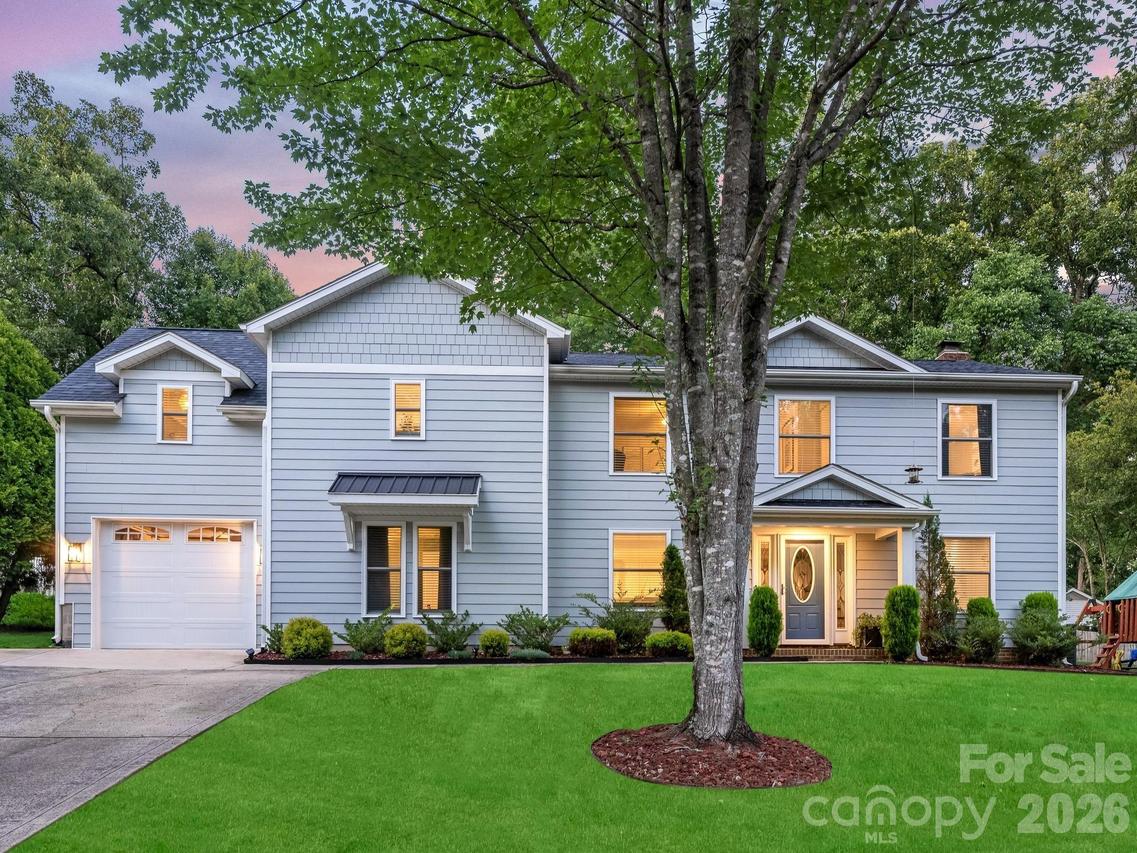 6801 Rollingridge Dr., Charlotte, NC 28211