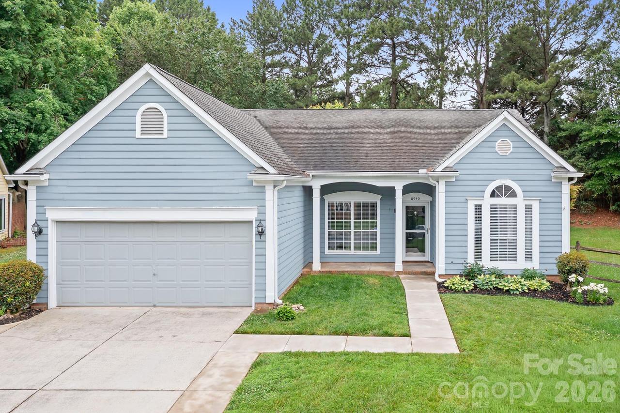8940 Raven Park Dr., Charlotte, NC 28216