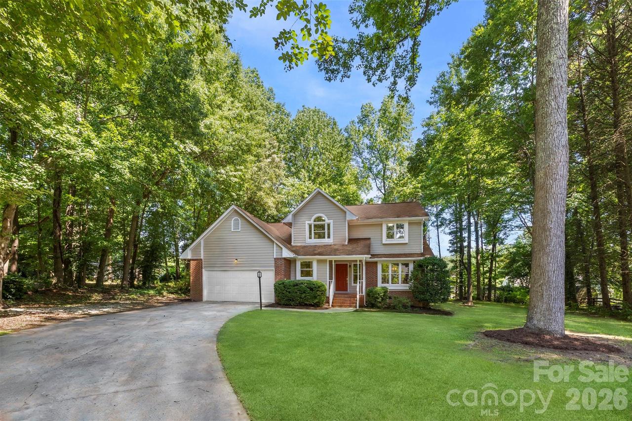 932 Alexandria Ct., Gastonia, NC 28056