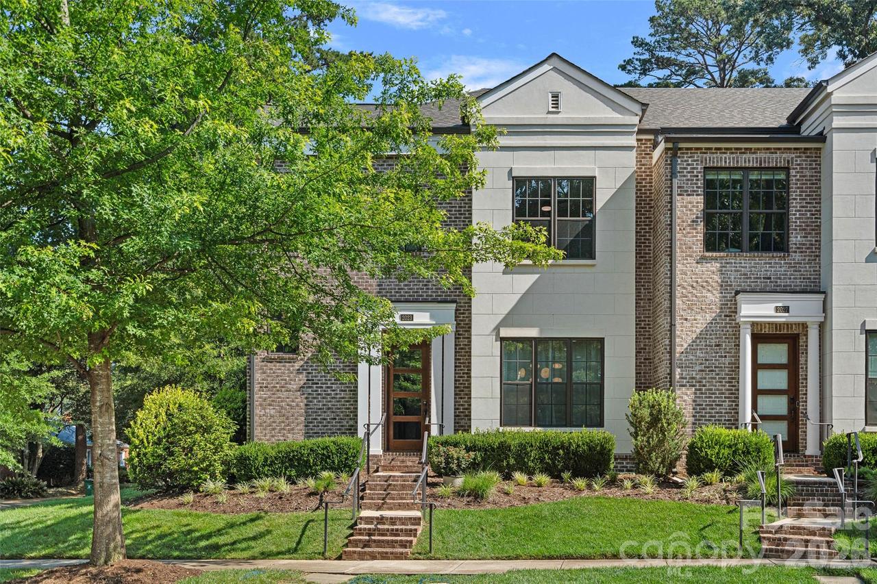2023 Lynnwood Dr., Charlotte, NC 28209
