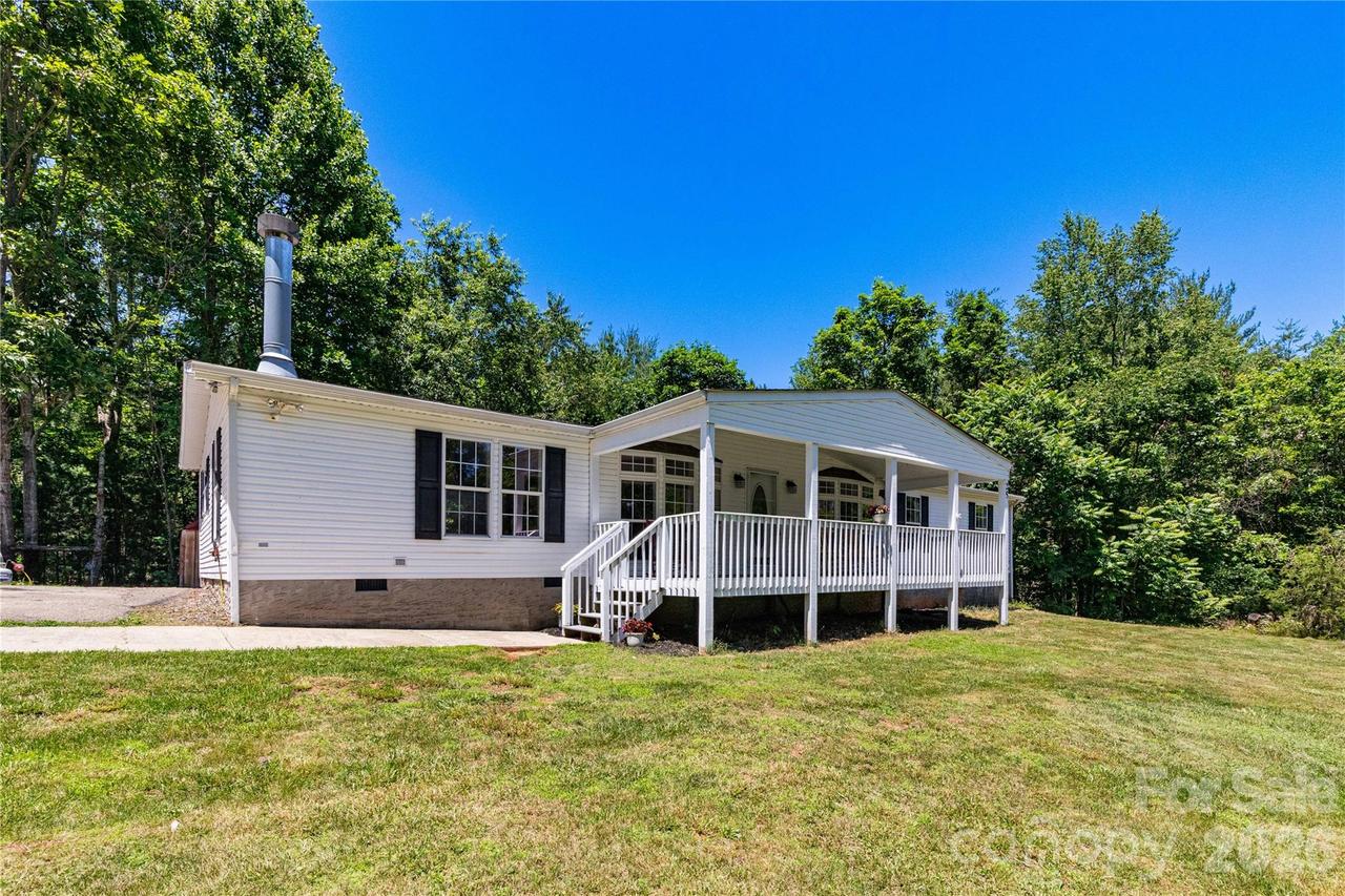 25 Sienna Dr., Asheville, NC 28806