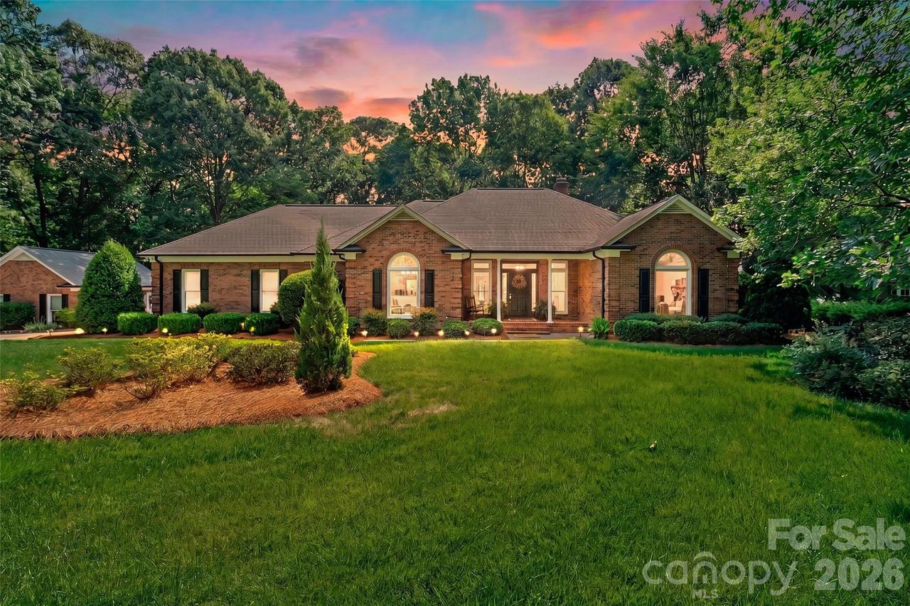 3406 Peninsula Ct., Monroe, NC 28110