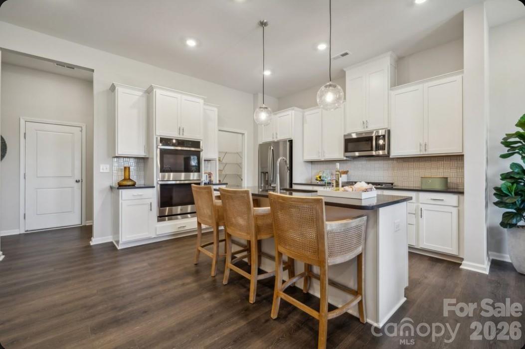 21209 Lake Run Dr., Charlotte, NC 28278