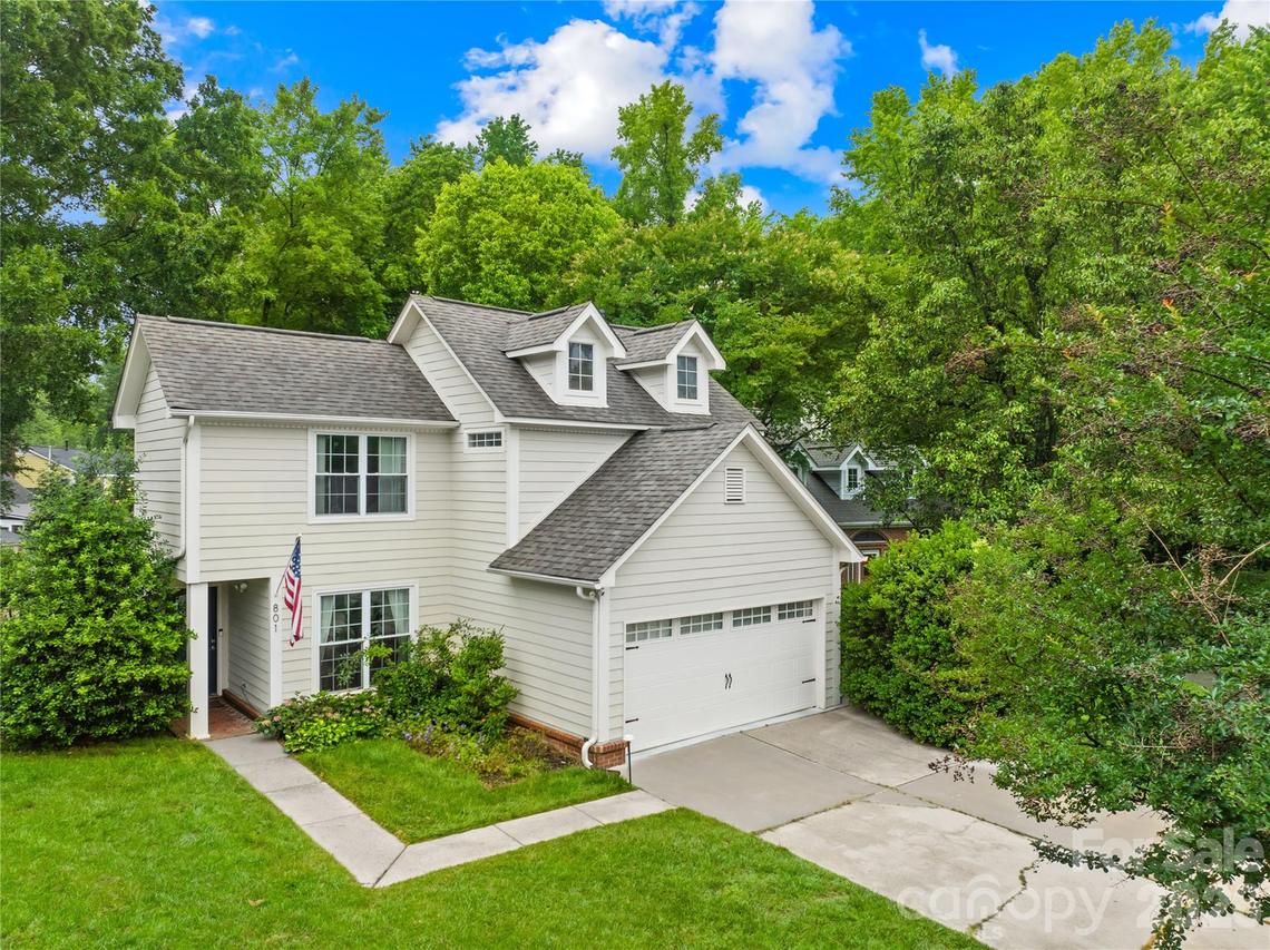 801 Mill Run Dr., Charlotte, NC 28209