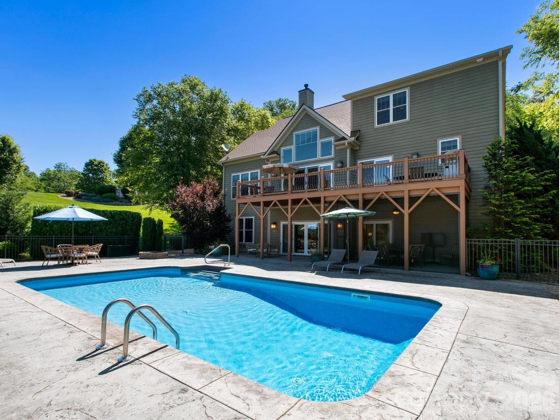 32 Lake Vista Dr., Fletcher, NC 28732