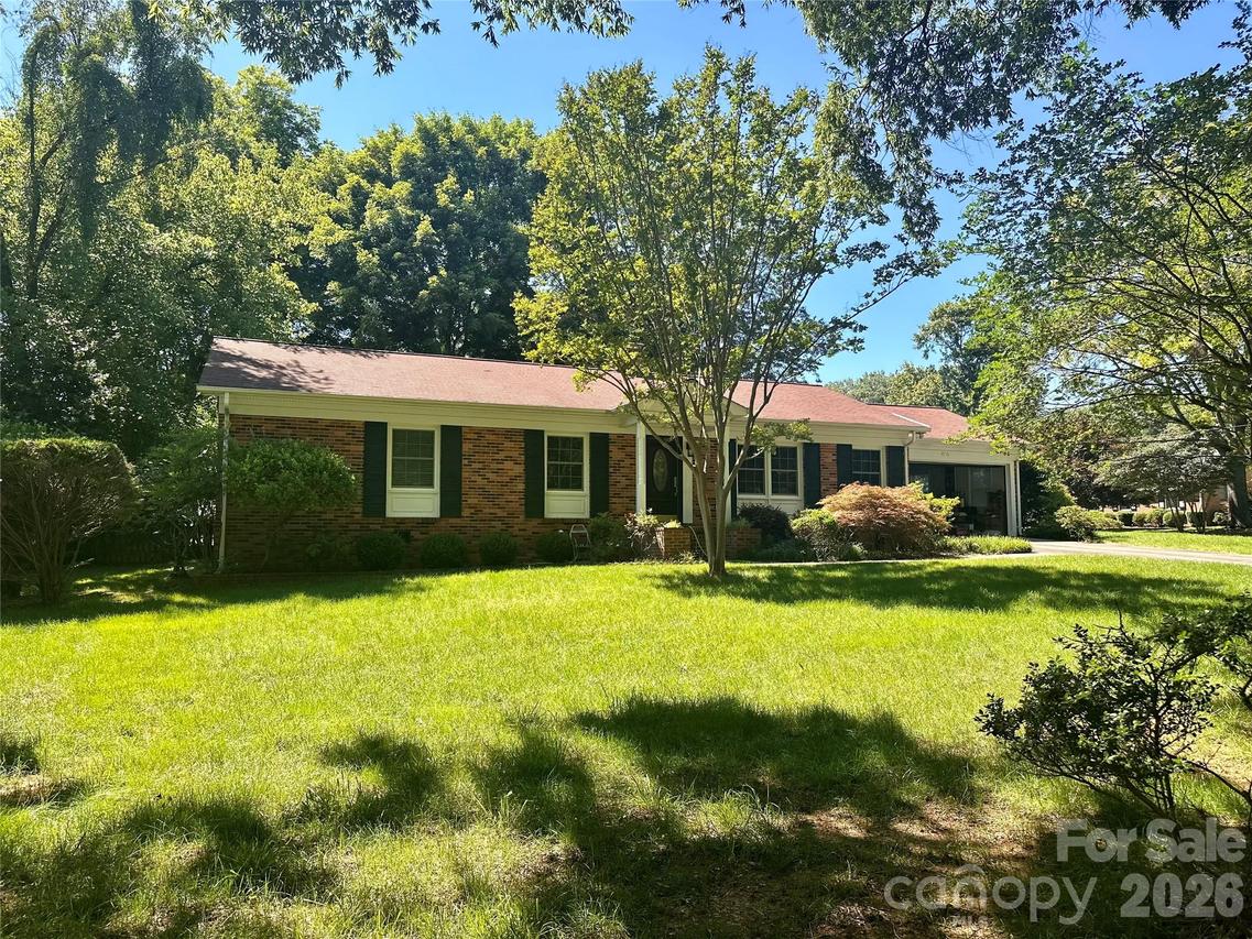 469 Blairmore Dr., Charlotte, NC 28211