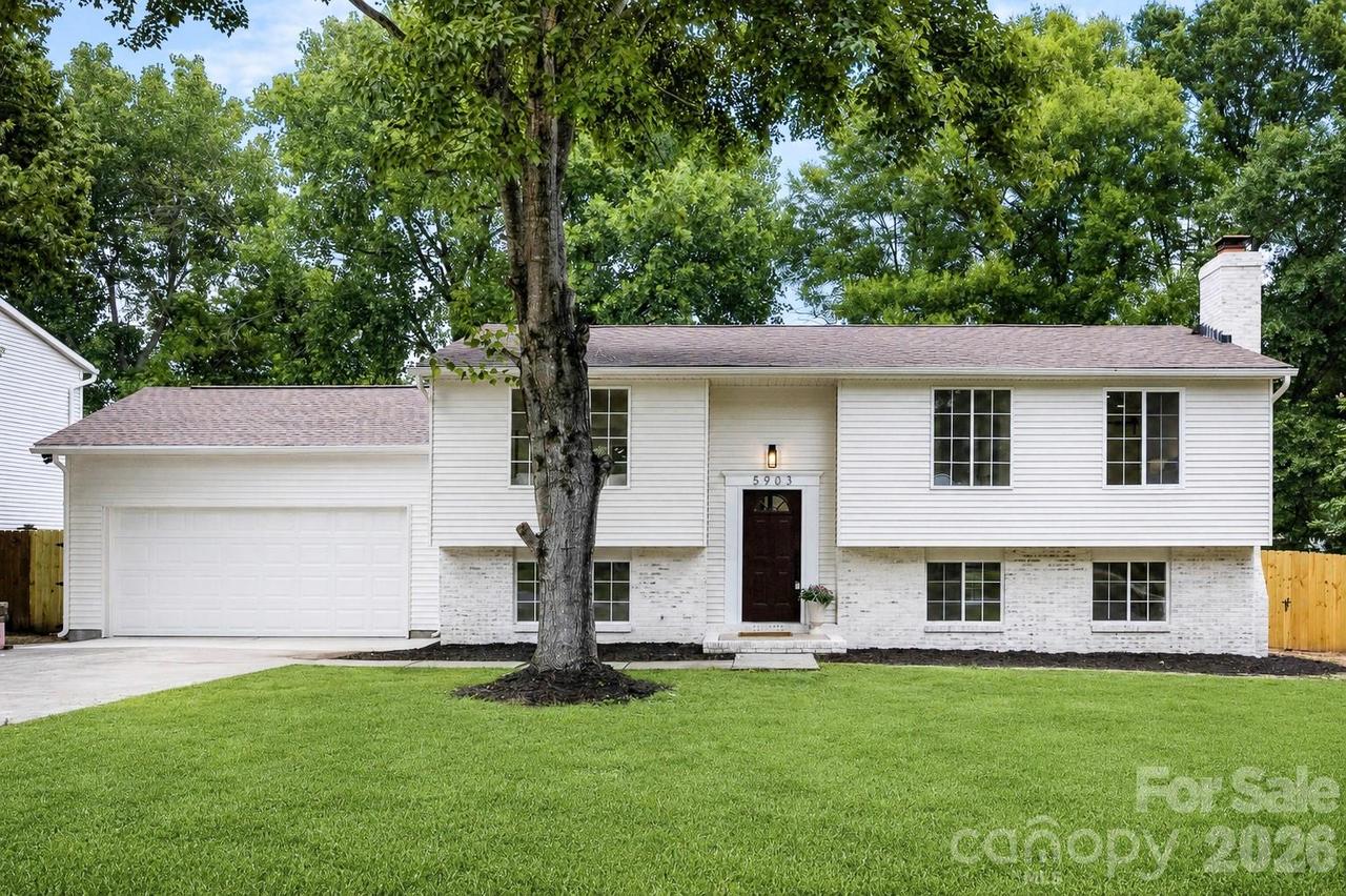5903 Carpenter Dr., Charlotte, NC 28226