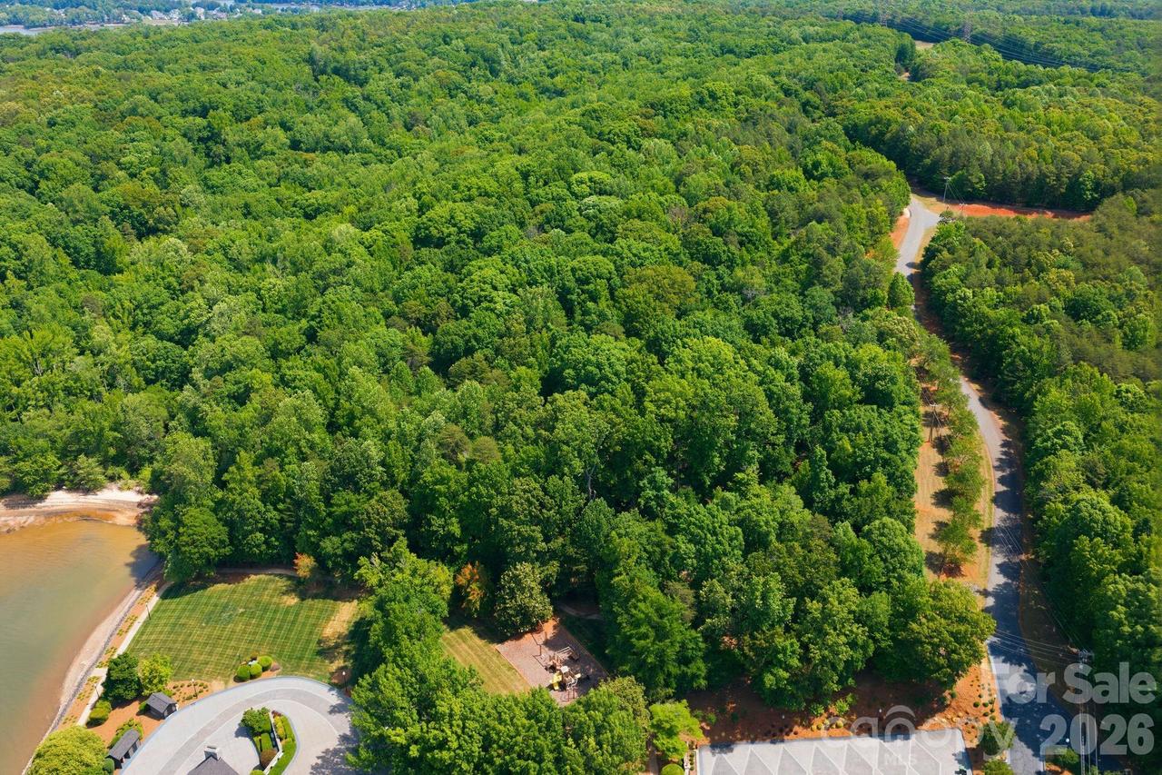 9715 Nine Eagles Ln., Charlotte, NC 28278