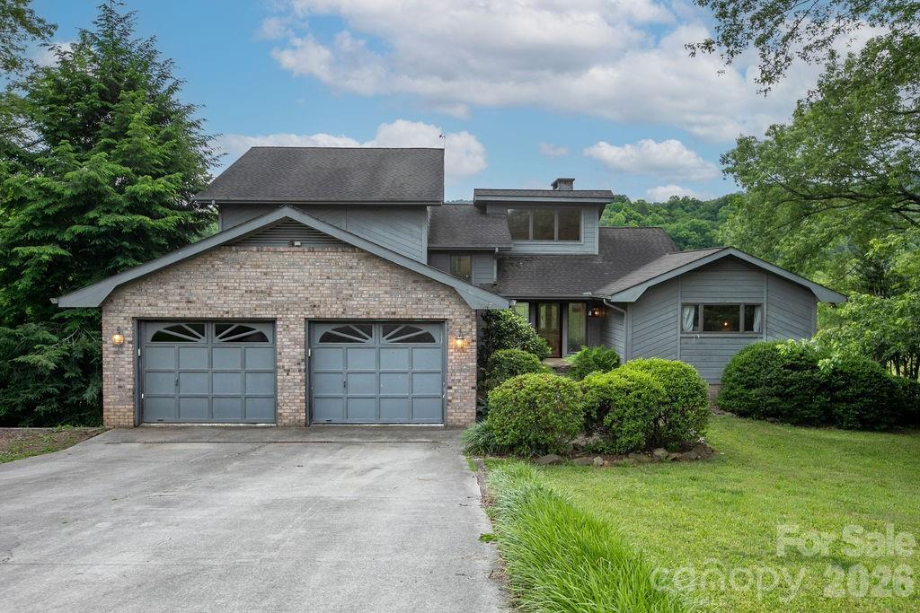 547 Windover Dr., Brevard, NC 28712