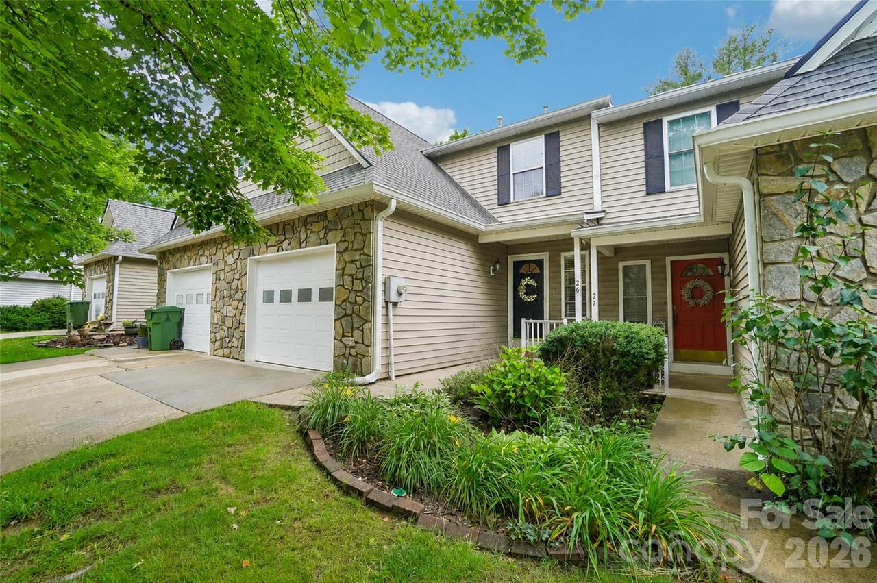 26 Willowick Dr., Asheville, NC 28803