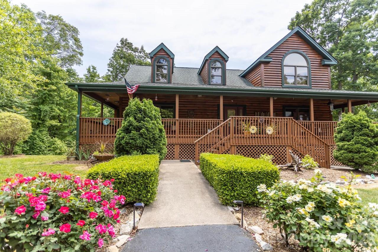 110 Mountain Crest Dr., Marion, NC 28752