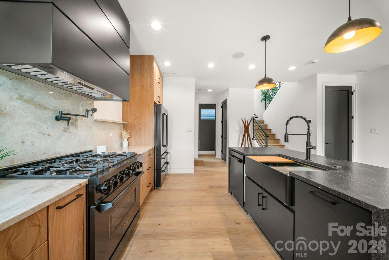 41 Johnson Dr., Asheville, NC 28804