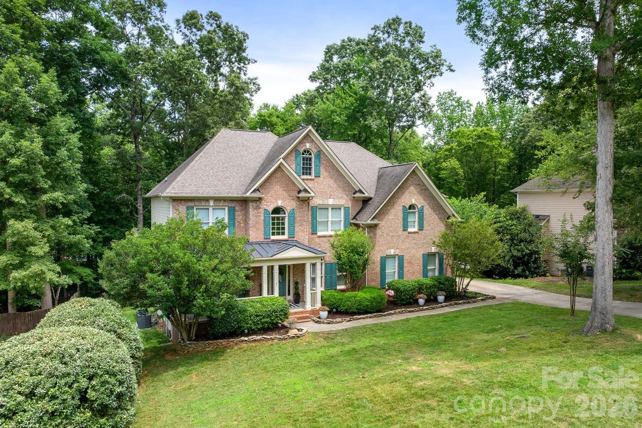 1209 High Brook Dr., Waxhaw, NC 28173