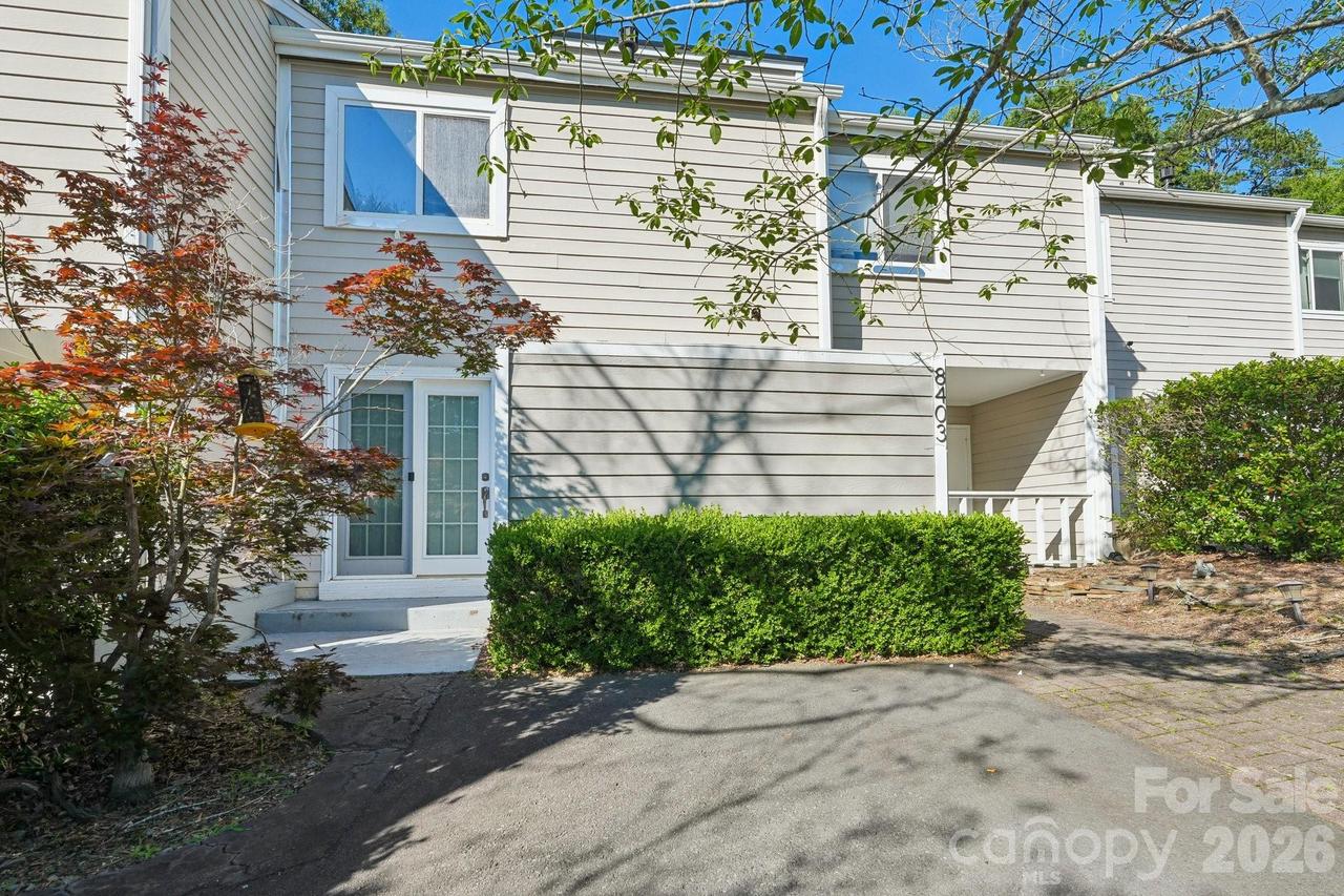 8403 Cricket Lake Dr., Charlotte, NC 28277