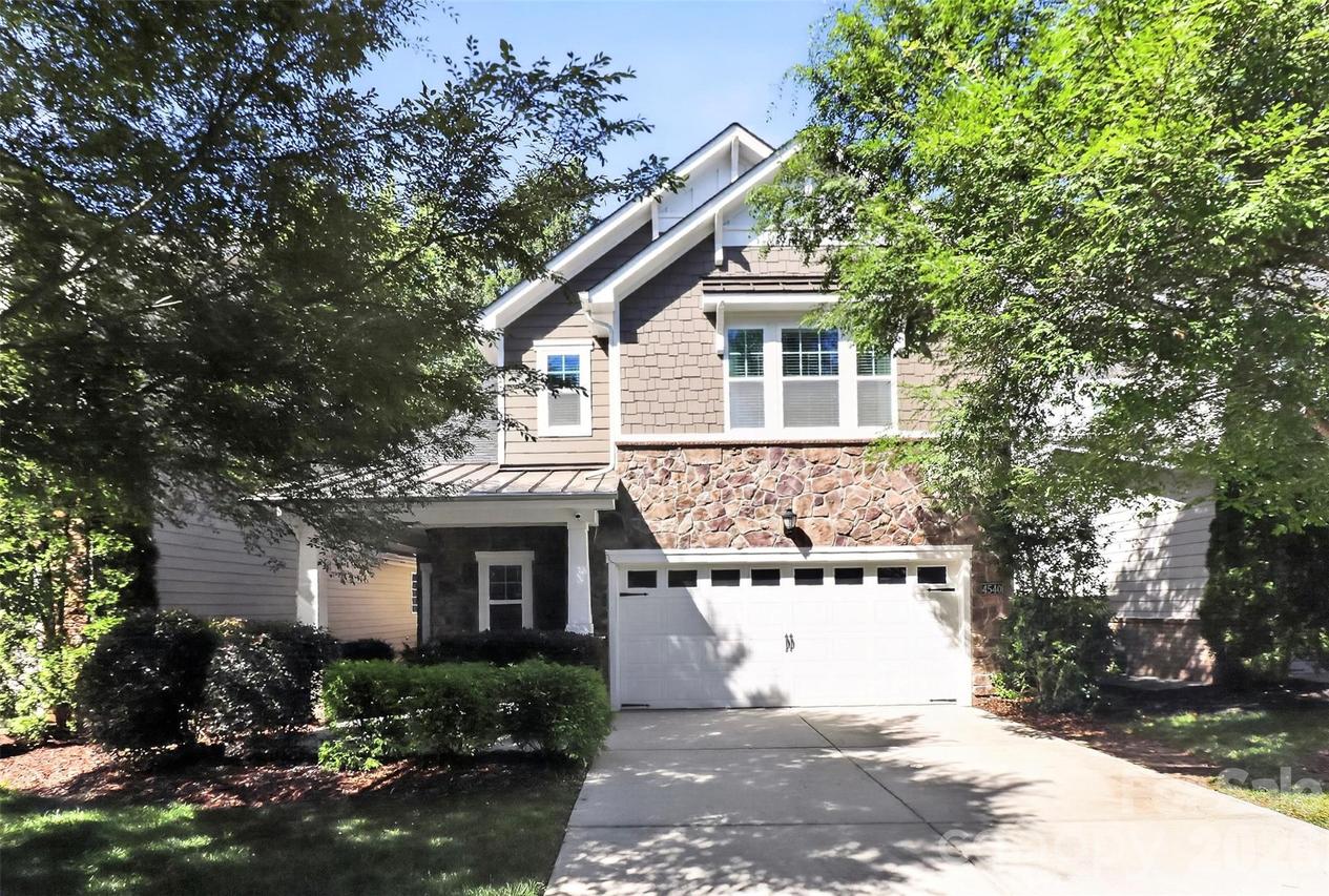 4540 Blackmuir Wood Cir., Charlotte, NC 28270