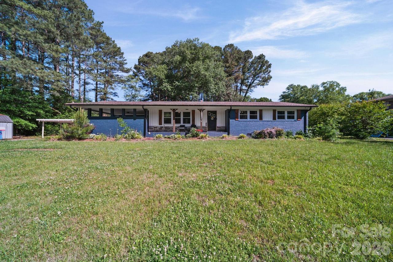 809 Elaine Dr., Albemarle, NC 28001