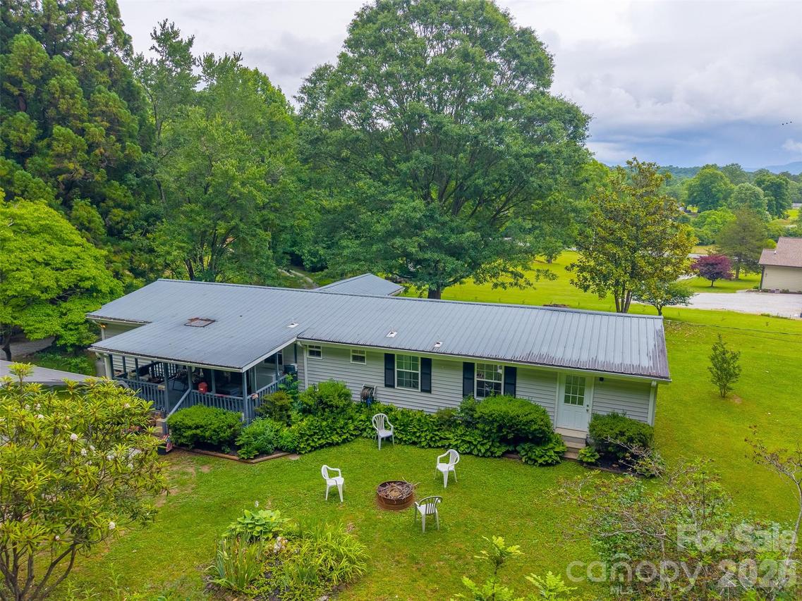 1350 N Skeenah Rd., Franklin, NC 28734