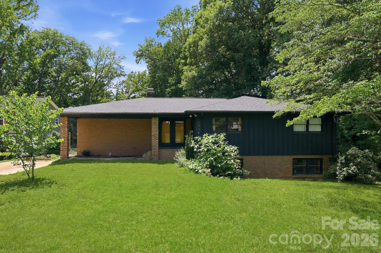 3034 Eastburn Rd., Charlotte, NC 28210