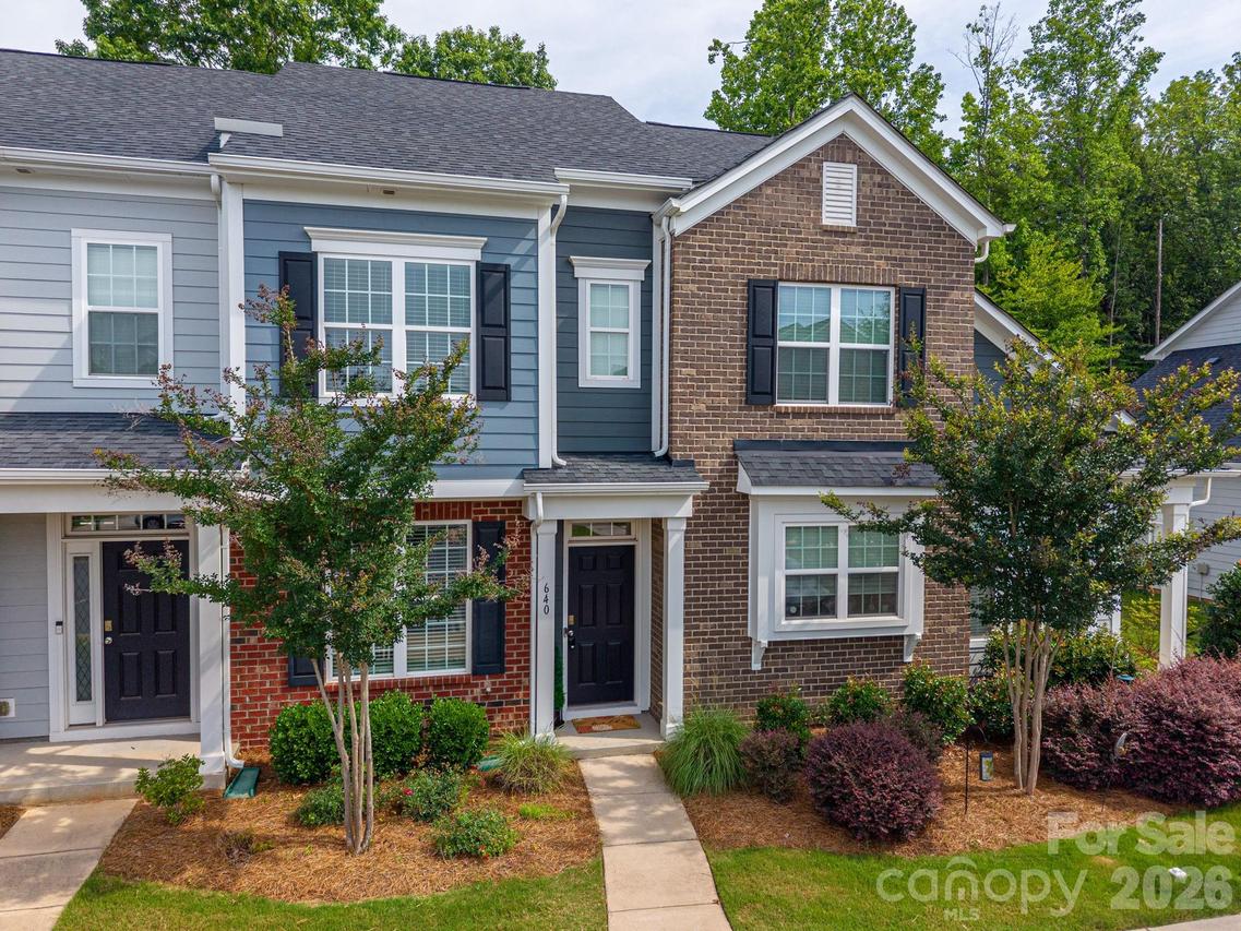 640 Sweet Bonnie Ln., Belmont, NC 28012