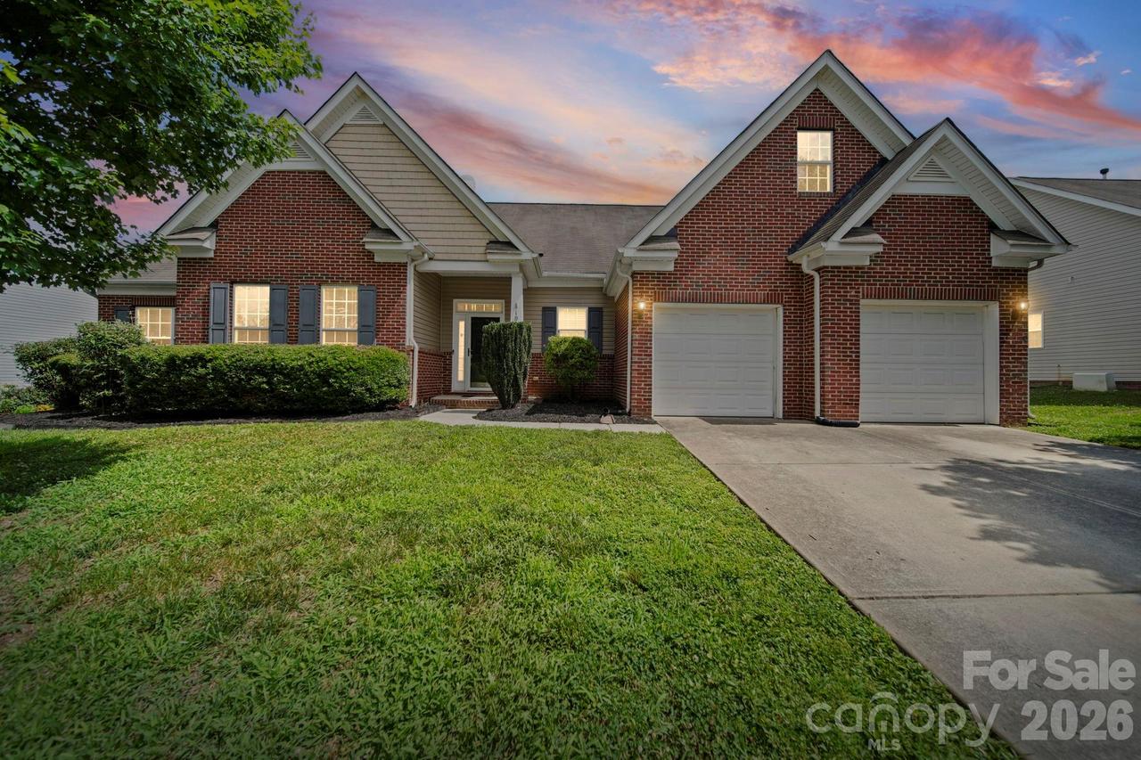10111 Trailmoor Rd., Charlotte, NC 28278
