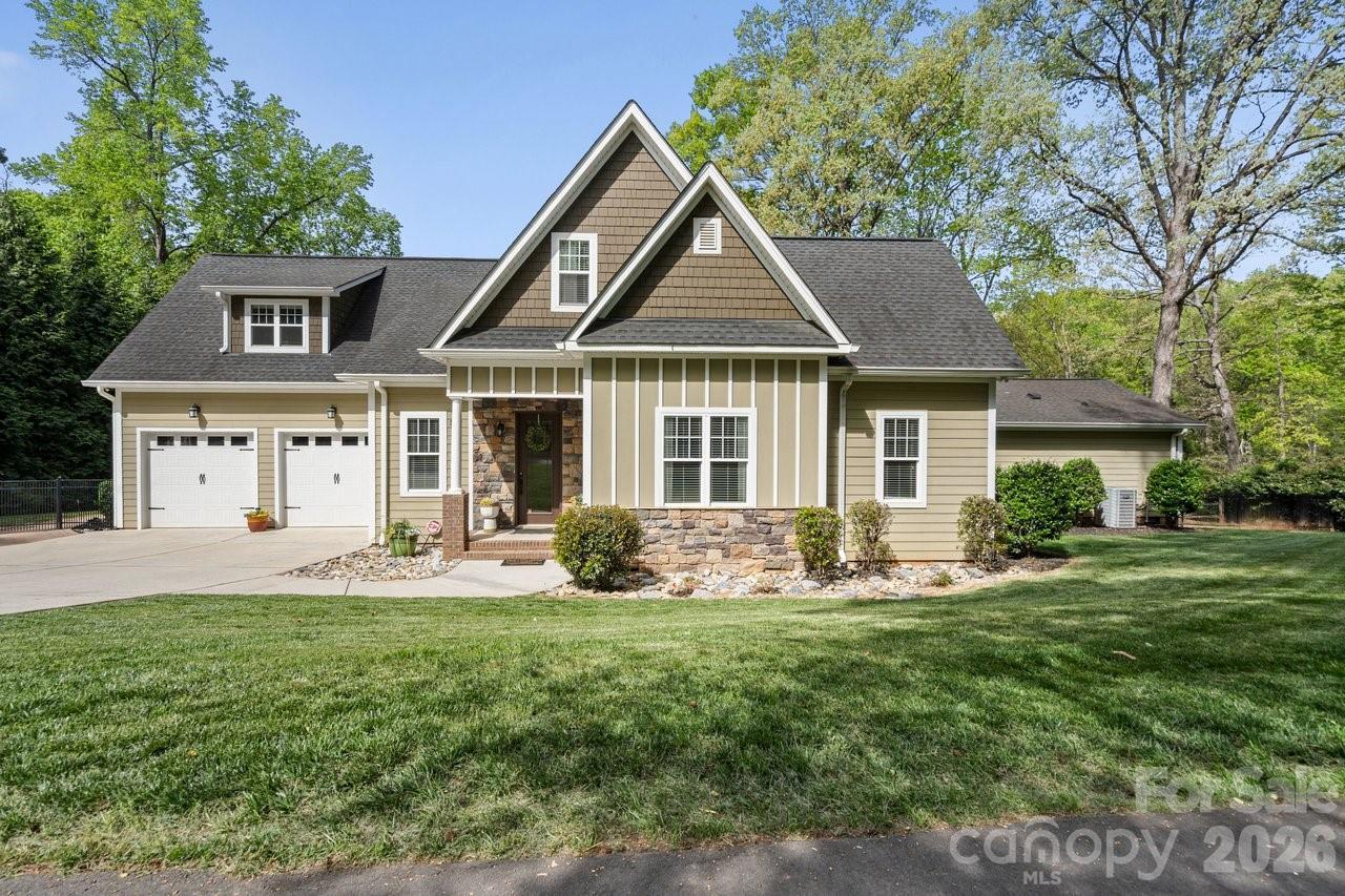 347 Whippoorwill Rd., Mooresville, NC 28117