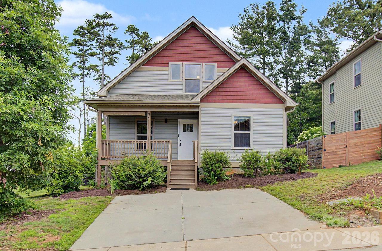 31 Yarrow Meadow Rd., Weaverville, NC 28787