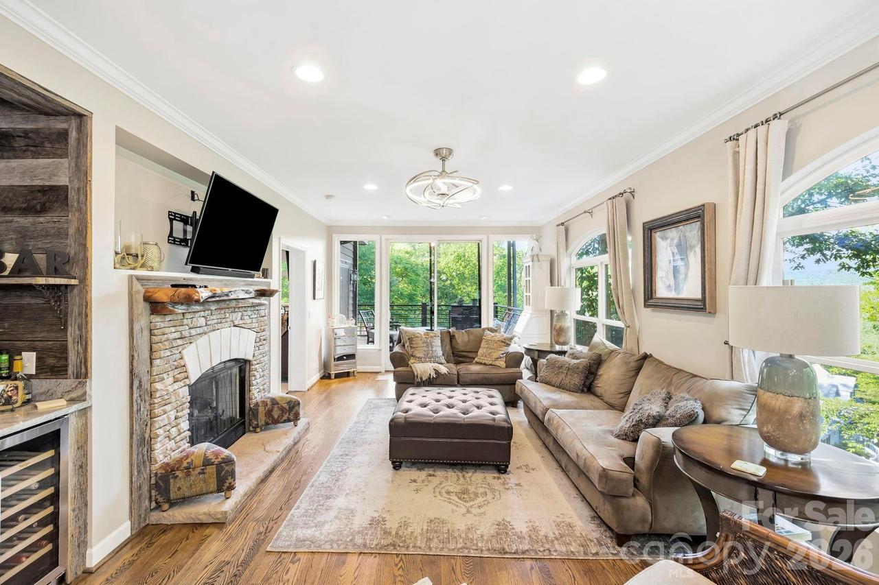 30 Lower Tanglewood Rd. #2, Lake Toxaway, NC 28747