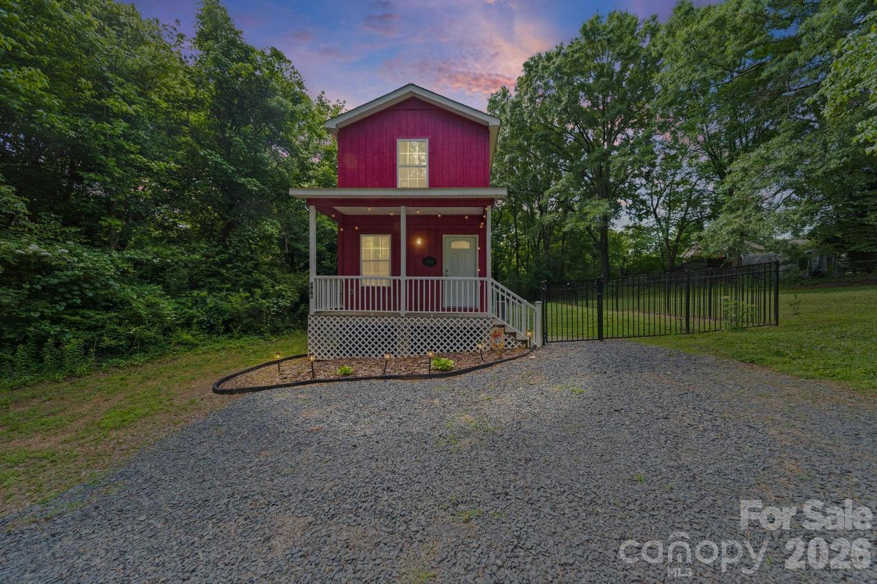 308 E 10th St., Oakboro, NC 28129