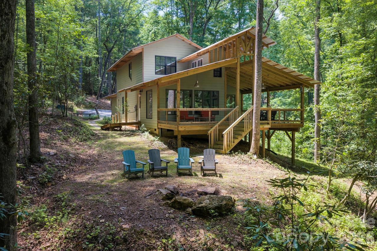 378 Dobson View Dr., Nebo, NC 28761