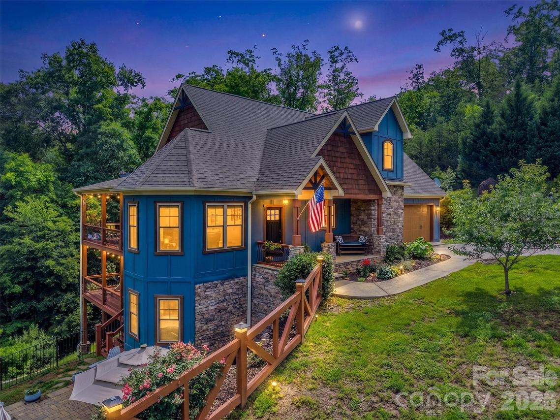 334 Willow Top Ln., Lake Lure, NC 28746