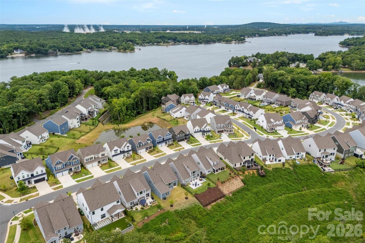 18019 Wilbanks Dr., Charlotte, NC 28278