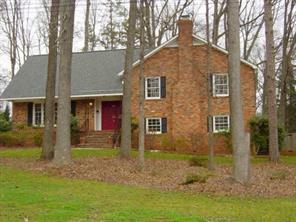 2417 Huntingtowne Farms Ln., Charlotte, NC 28210