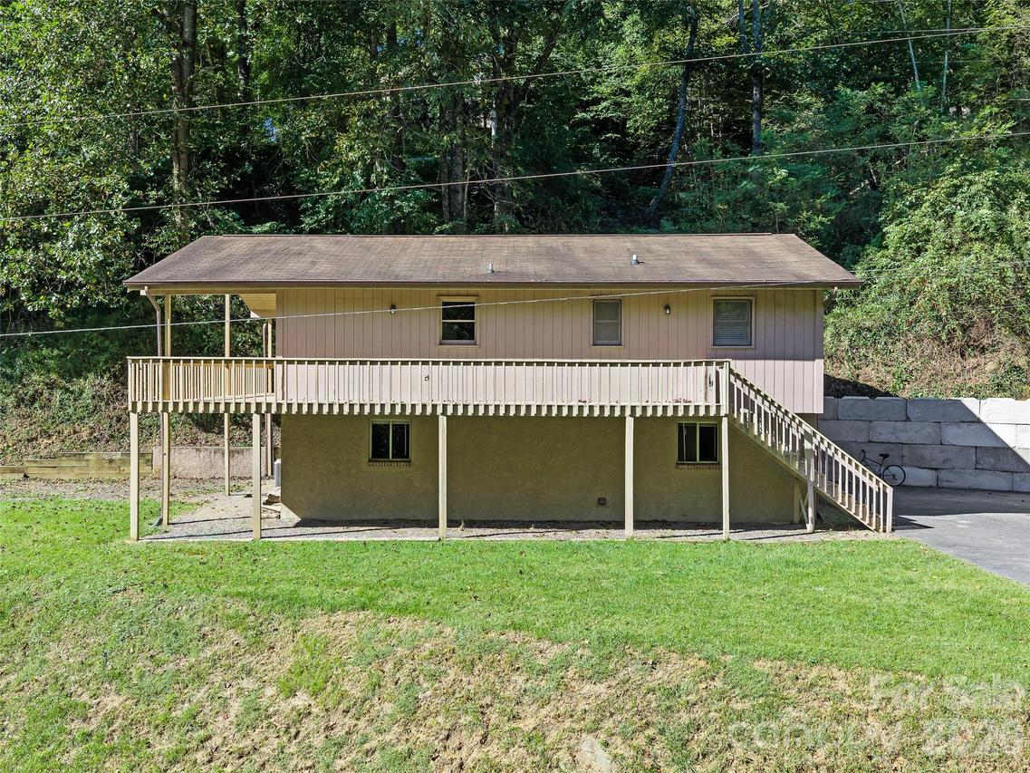 839 Mckinney Rd., Burnsville, NC 28714
