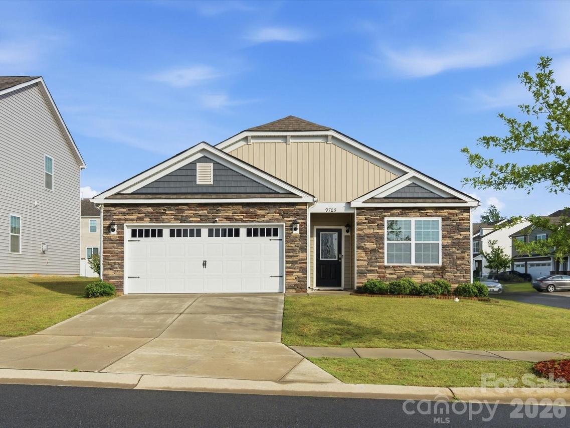 9705 Tea Garden Dr., Gastonia, NC 28056