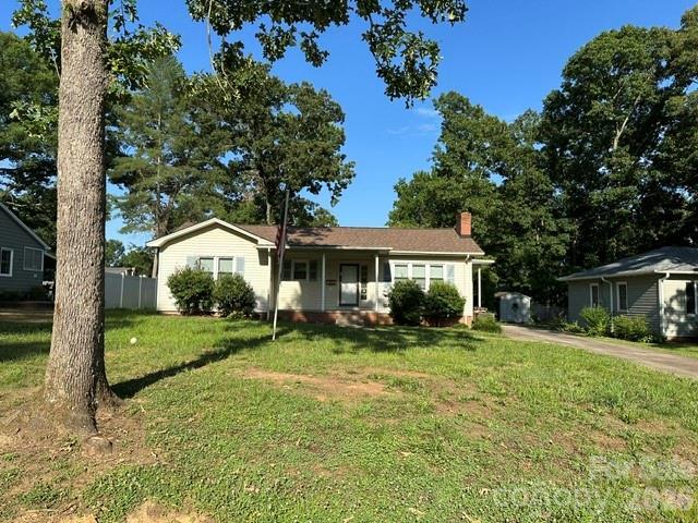 411 Woodside Dr., Shelby, NC 28150