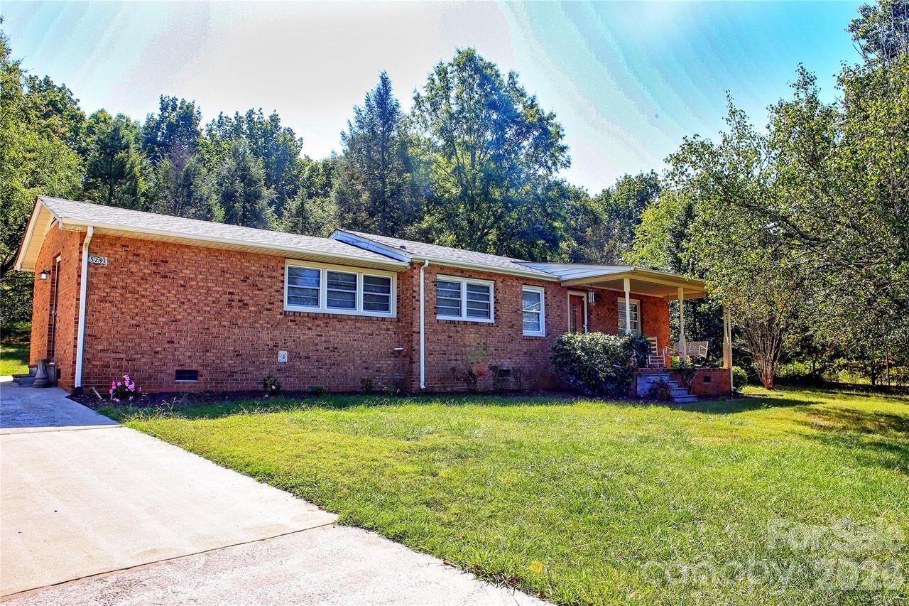 5291 E Bandys Crossroads Rd., Catawba, NC 28609